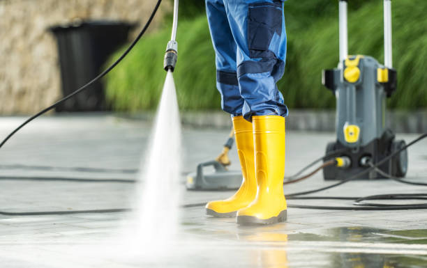 Why Choose Our Certified Pressure Washing Experts for Your Project Needs in Howell, MI?