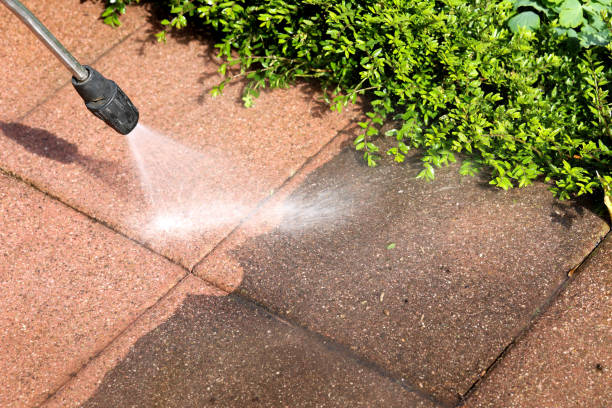 Why Choose Our Certified Pressure Washing Experts for Your Project Needs in Howell, MI?